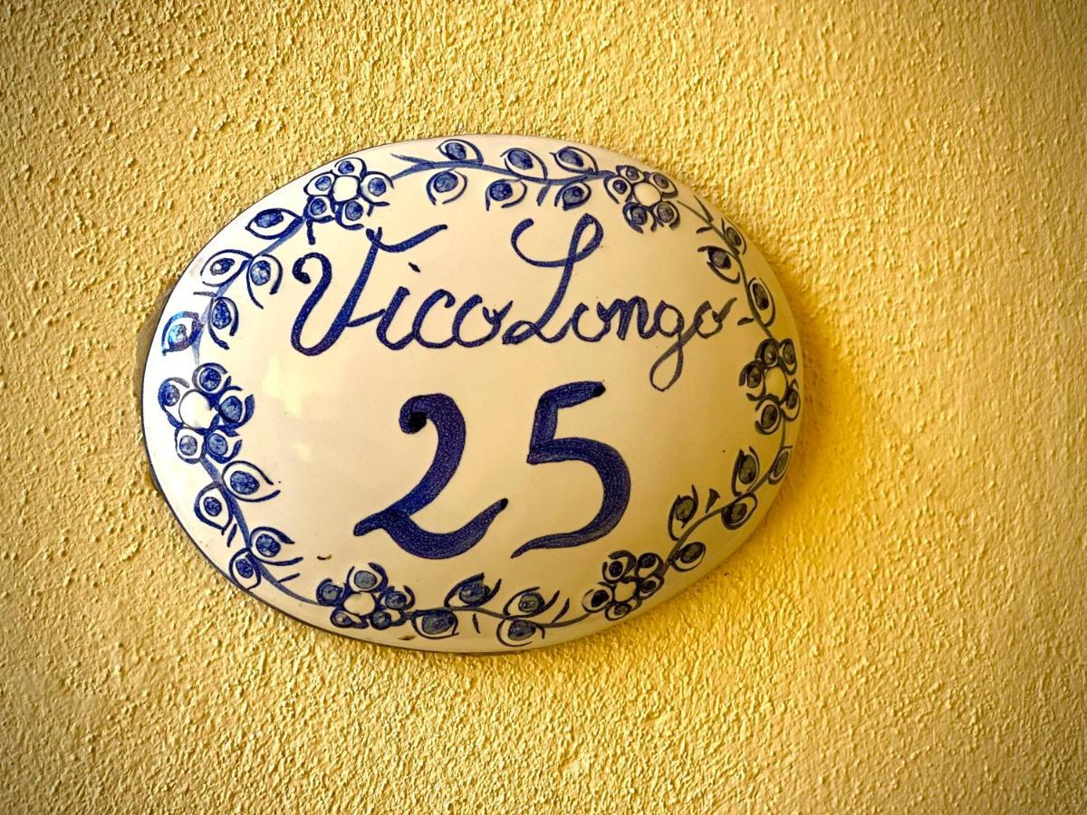 Vico Longo 25 - Ensuit Flat In The Heart Of Napoli Exterior foto