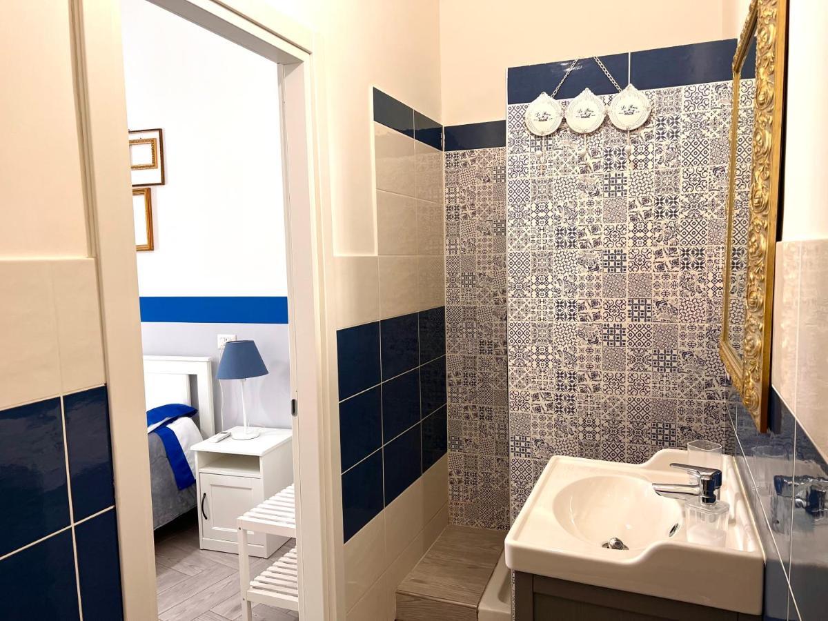 Vico Longo 25 - Ensuit Flat In The Heart Of Napoli Exterior foto