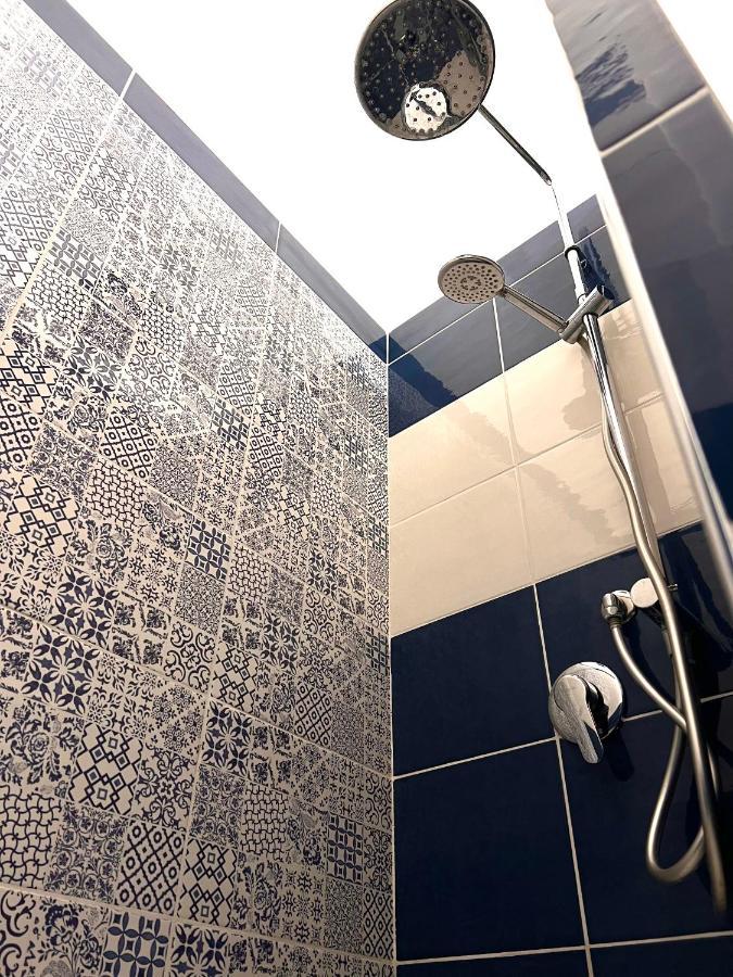Vico Longo 25 - Ensuit Flat In The Heart Of Napoli Exterior foto