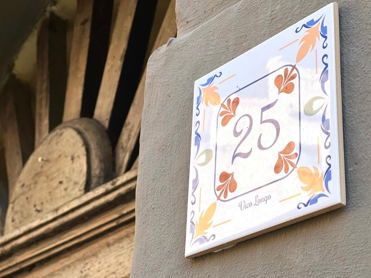 Vico Longo 25 - Ensuit Flat In The Heart Of Napoli Exterior foto