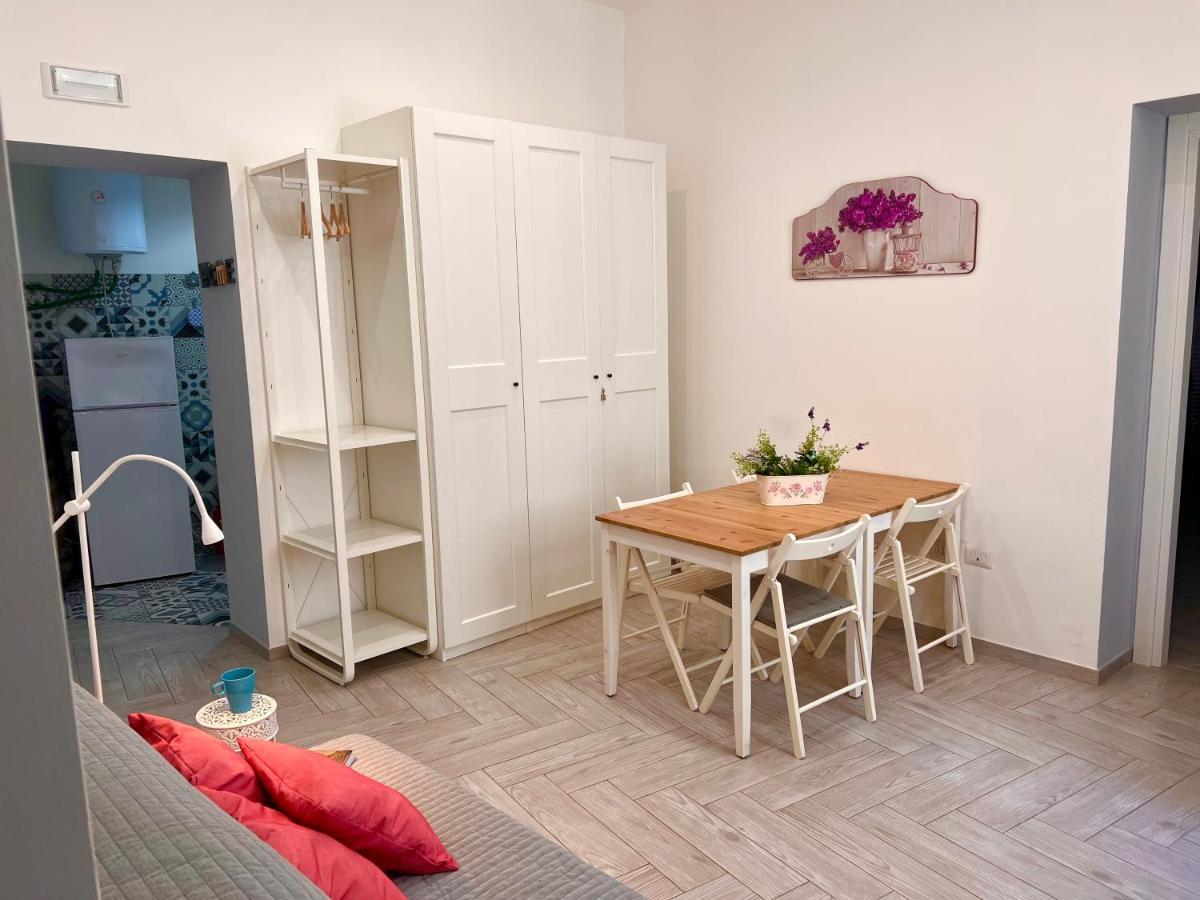 Vico Longo 25 - Ensuit Flat In The Heart Of Napoli Exterior foto