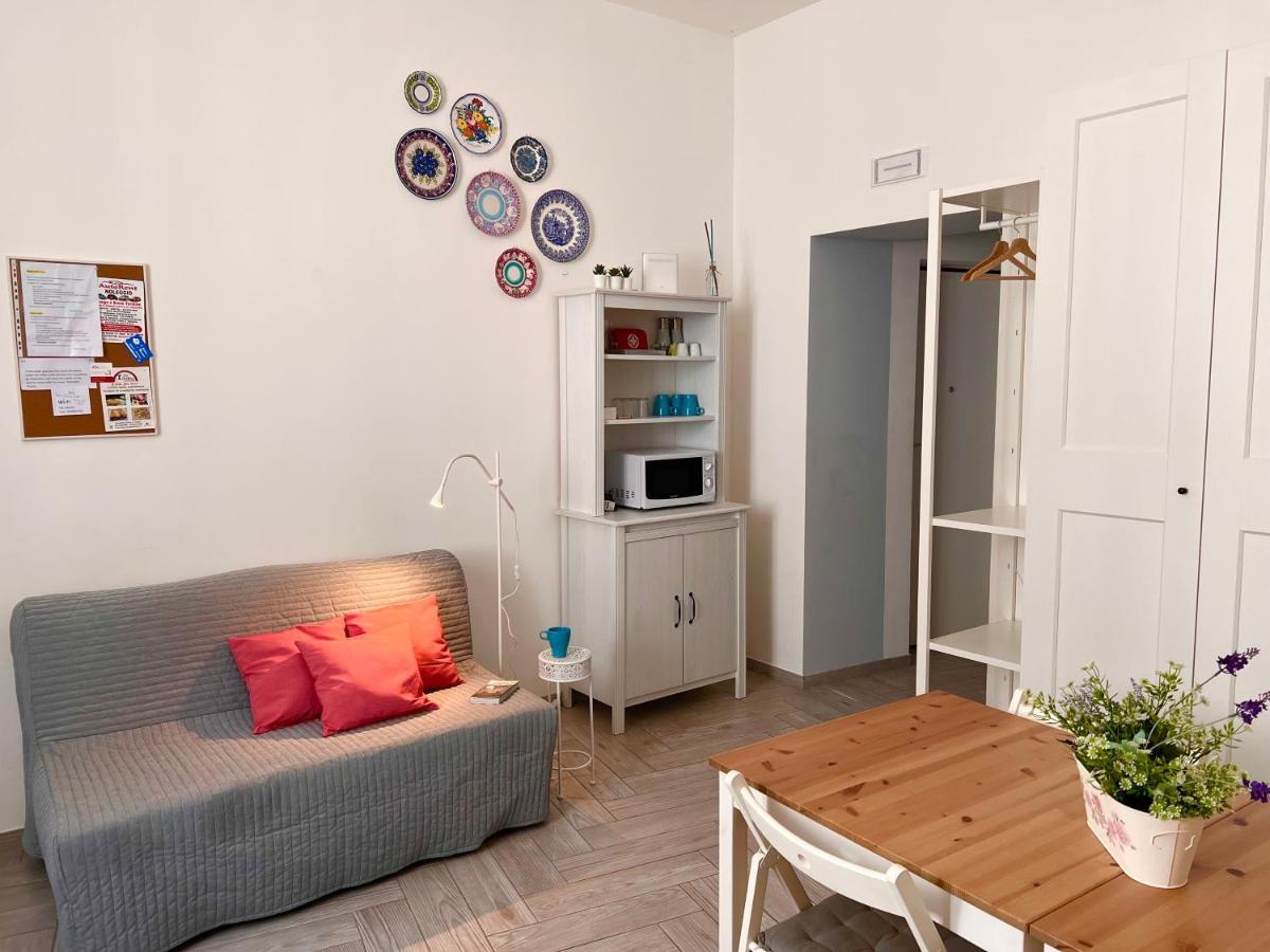 Vico Longo 25 - Ensuit Flat In The Heart Of Napoli Exterior foto